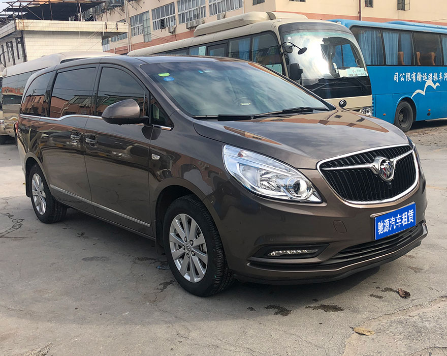 特價(jià)：別克商務(wù)GL8（7座）
